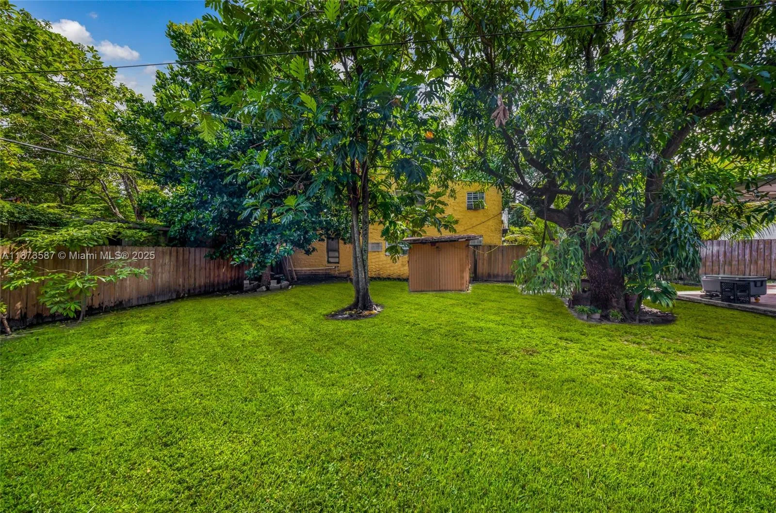 287 NW 31st St, Miami FL 33127