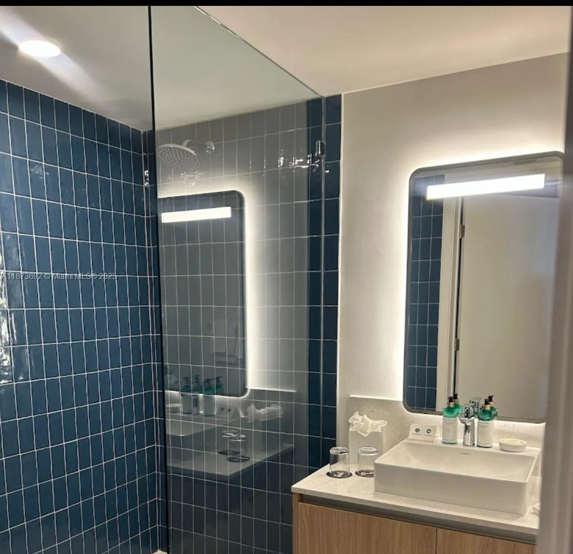 601 NE 1st Ave # 1720, Miami FL 33132