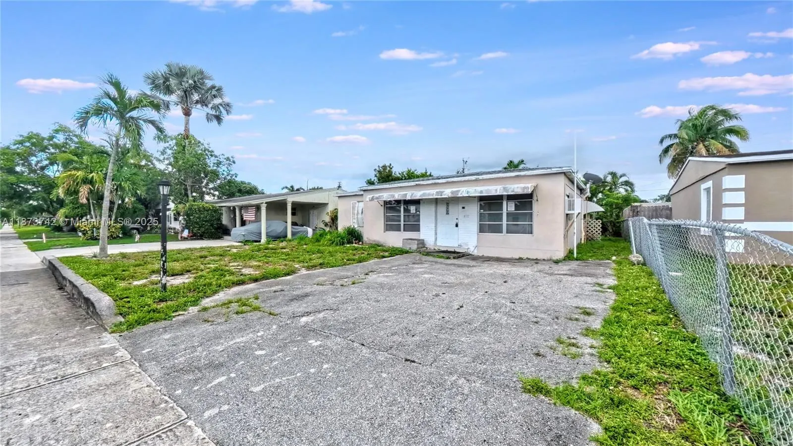 410 NW 52 St, Oakland Park FL 33309