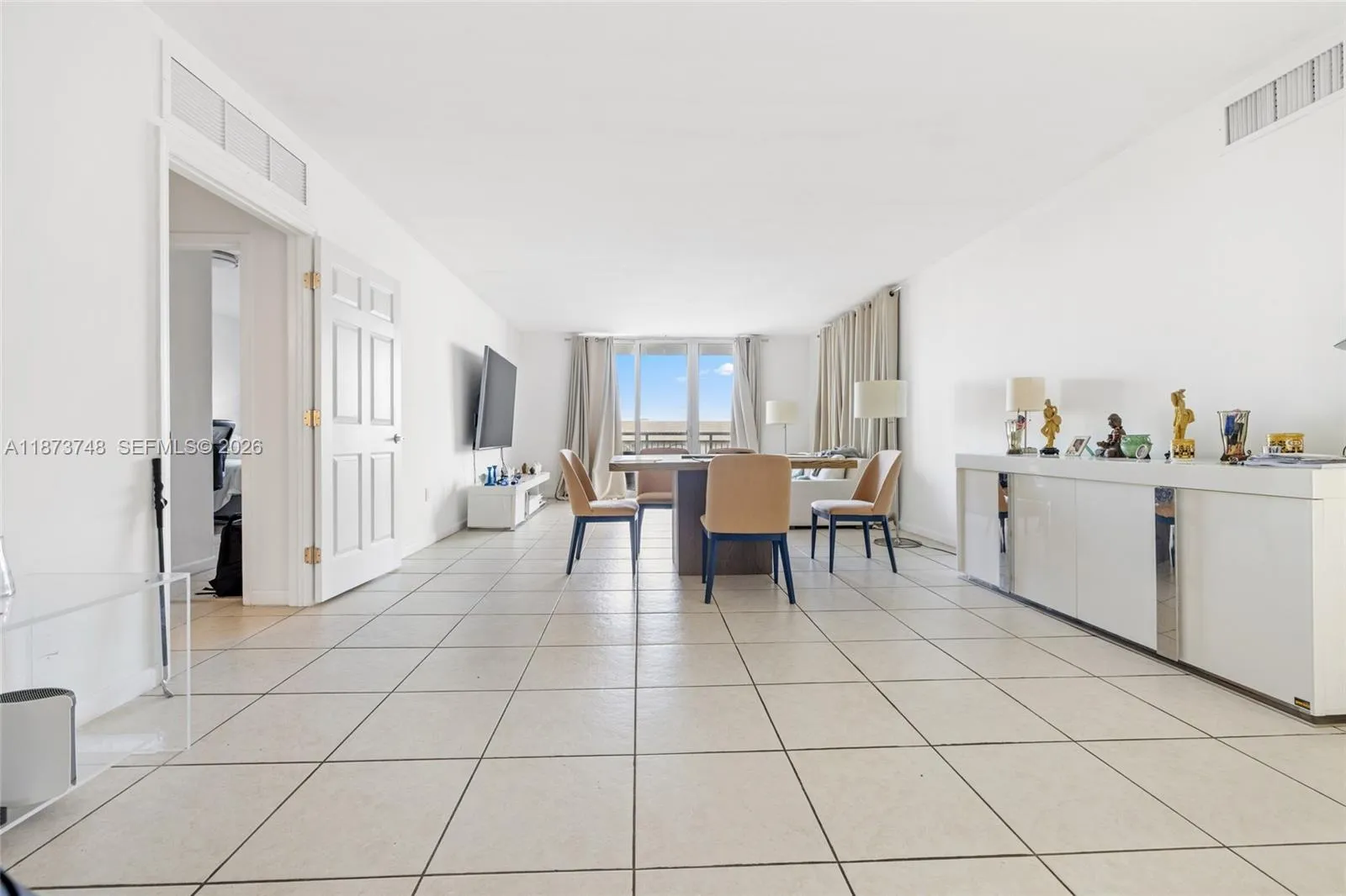 5825 Collins Ave # 4A, Miami Beach FL 33140
