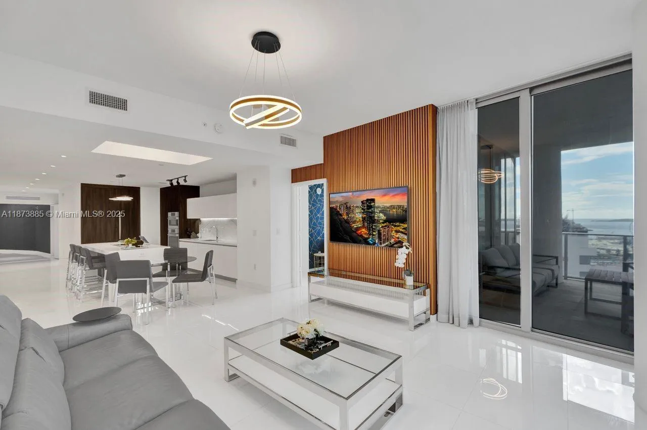 3 bedroom 4 bath for sale at 851 NE 1st Ave # 1411, Miami FL 33132