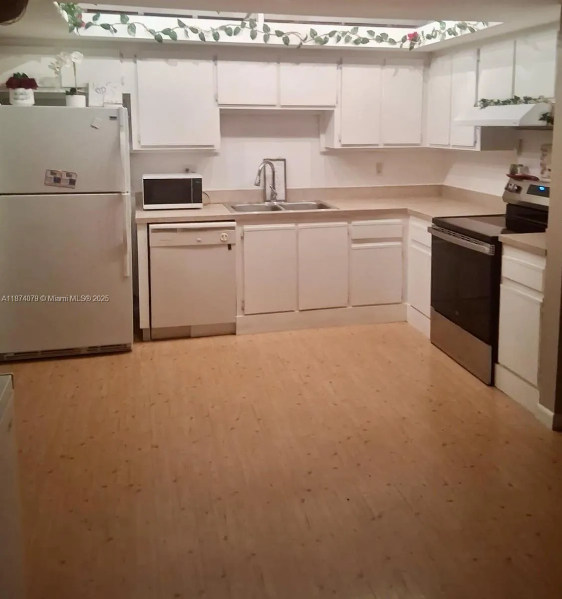 2 bedroom 2 bath for sale at 5204 SE 44th, Okeechobee FL 34974