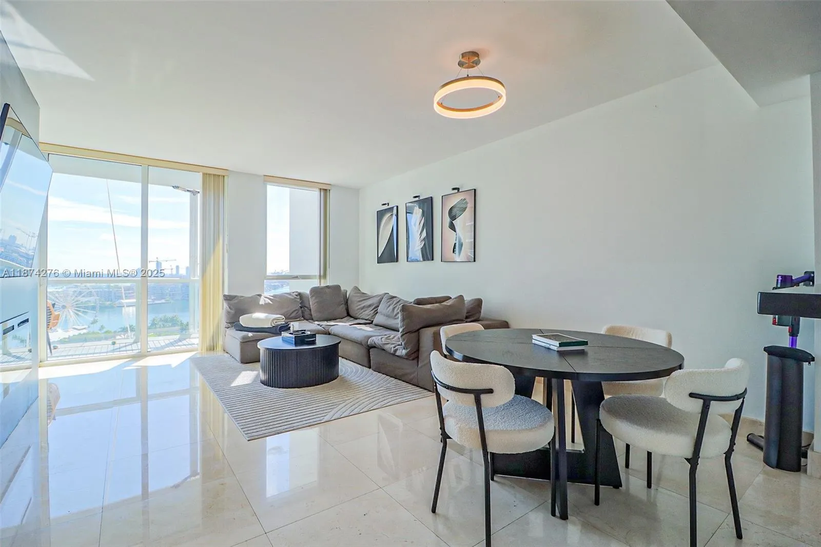 253 NE 2nd St # 1907, Miami FL 33132