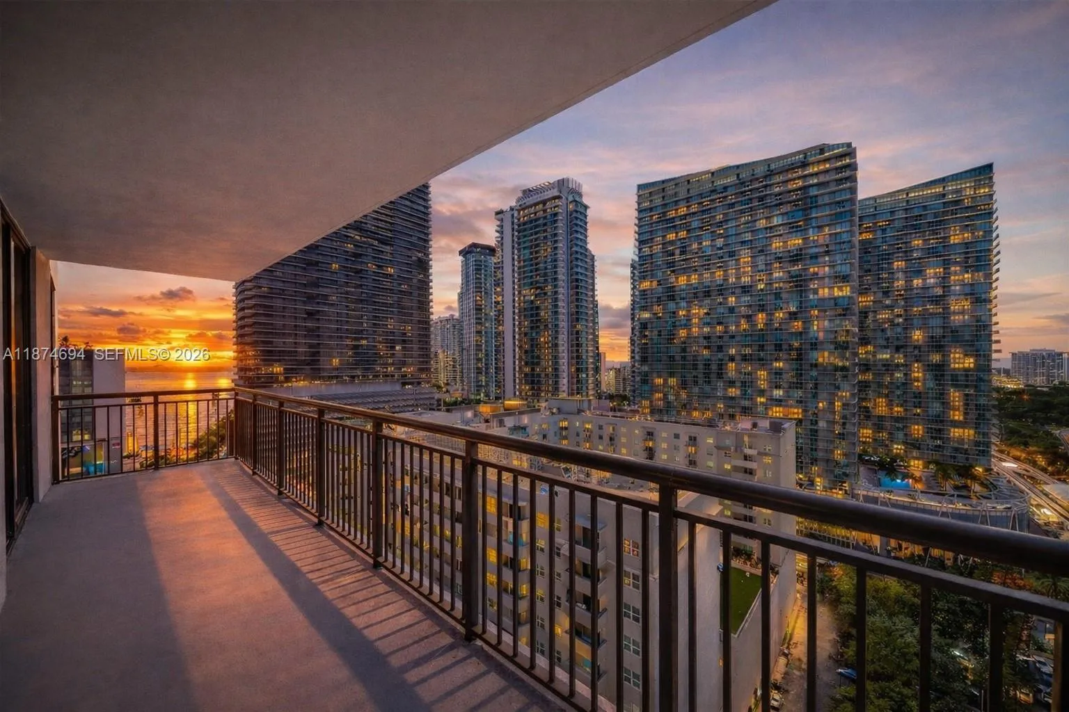 1 bedroom 1 bath for sale at 999 SW 1st Ave # 1903, Miami FL 33130