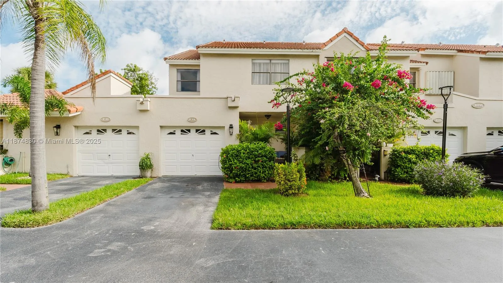 3 bedroom 2 bath for sale at 21195 Helmsman Dr # F12, Aventura FL 33180