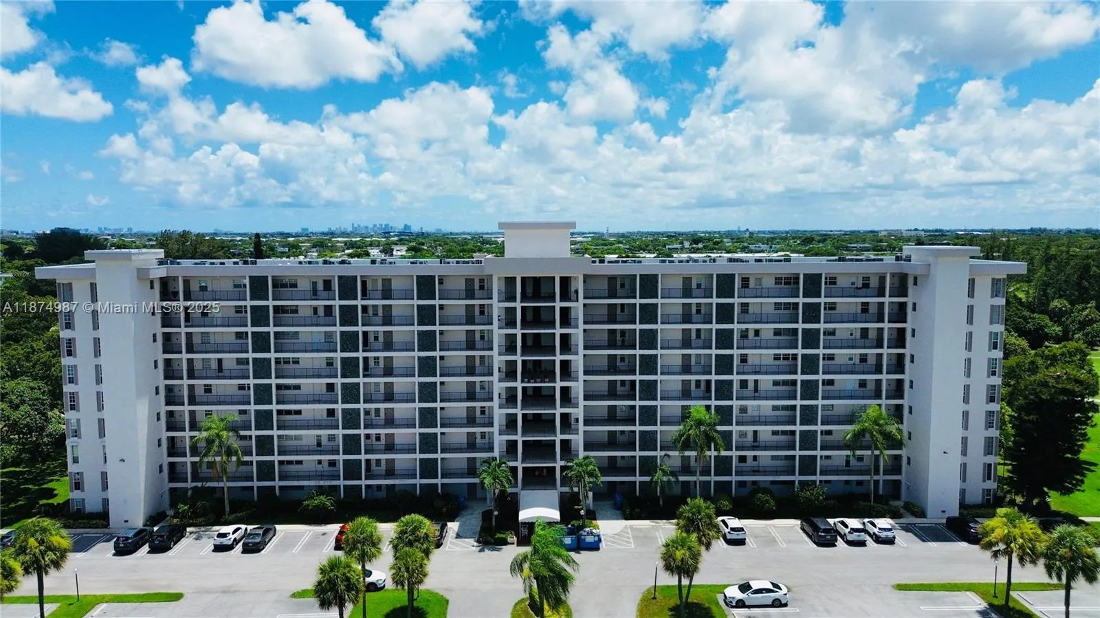 2 bedroom 2 bath for sale at 3100 N Palm Aire Dr # 709, Pompano Beach FL 33069