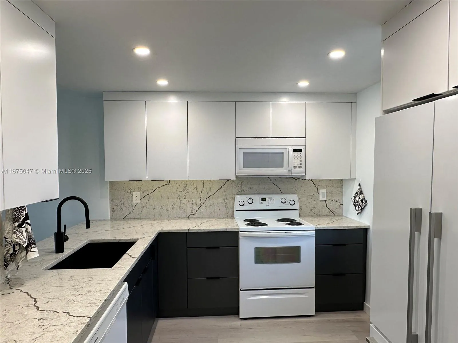 131 SE 3rd Ave # 301, Dania Beach FL 33004