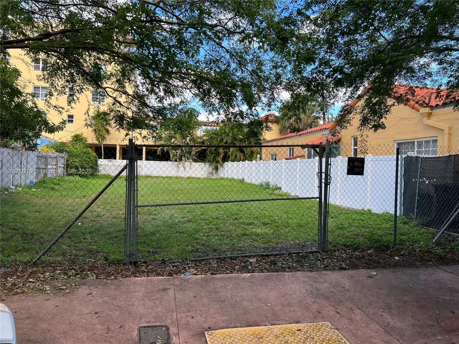 935 2nd St, Miami Beach FL 33139