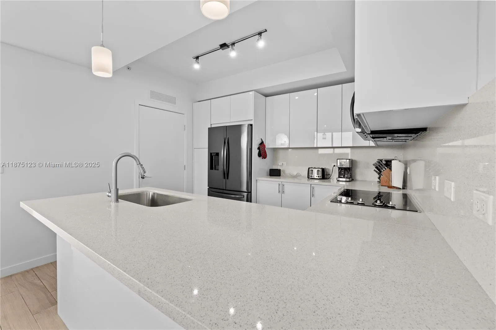 999 SW 1st Ave # 3304, Miami FL 33130