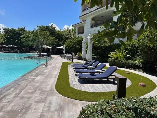 3 bedroom 3 bath for sale at 6800 Fisher Island Dr # 6871, Miami Beach FL 33109