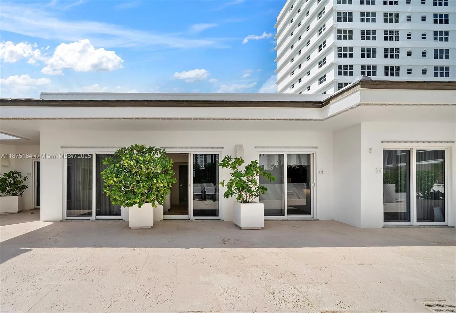 4775 Collins Ave # A14, Miami Beach FL 33140