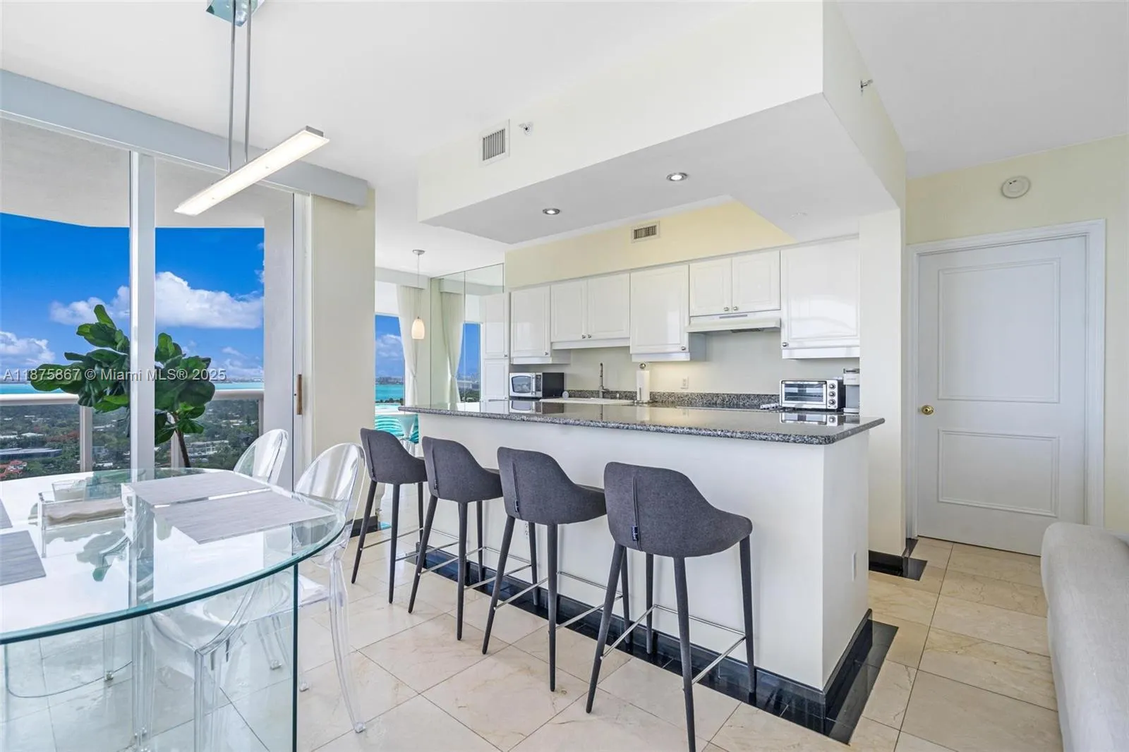 4779 Collins Ave # 2305, Miami Beach FL 33140