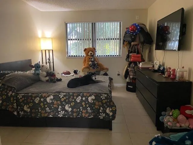 7070 NW 179th St # 201, Hialeah FL 33015