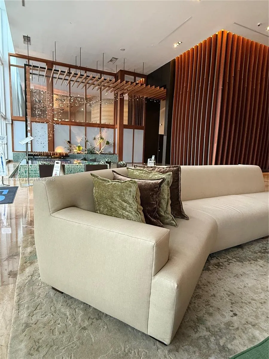 1 bath for sale at 50 Biscayne Blvd # 711, Miami FL 33132