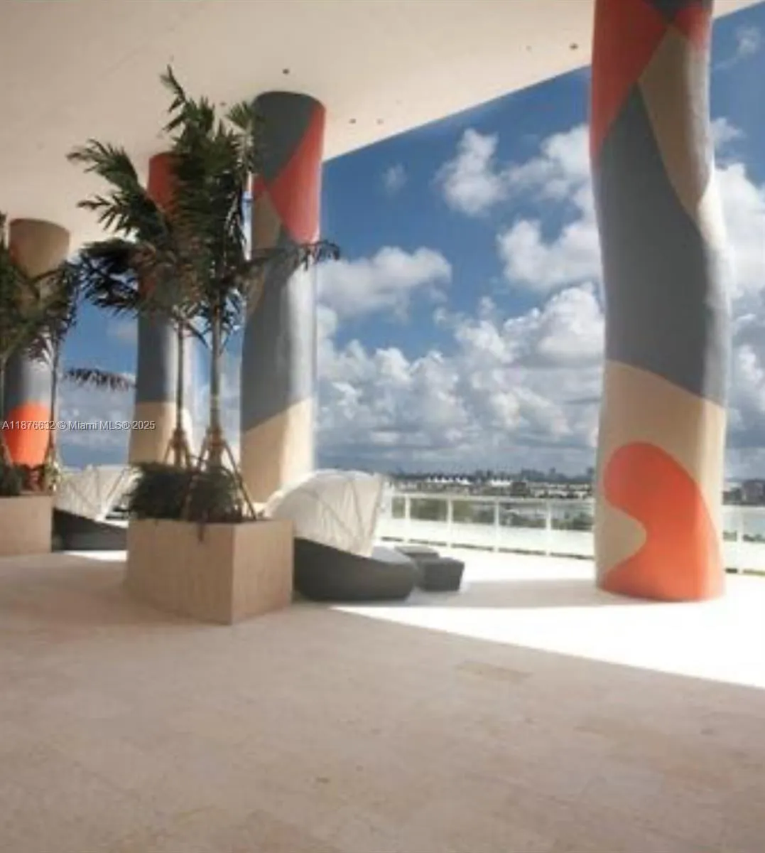 50 Biscayne Blvd # 711, Miami FL 33132