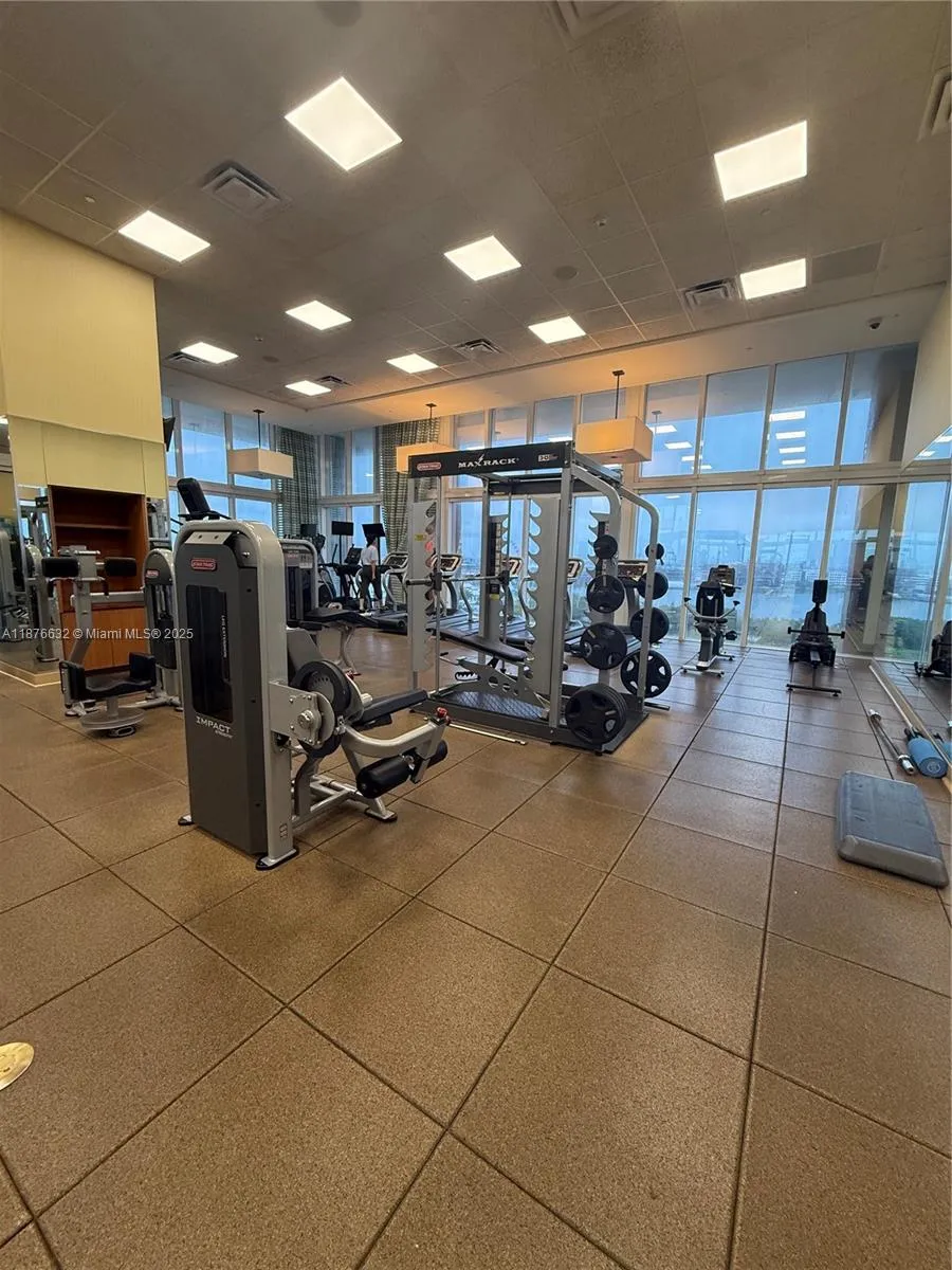 50 Biscayne Blvd # 711, Miami FL 33132