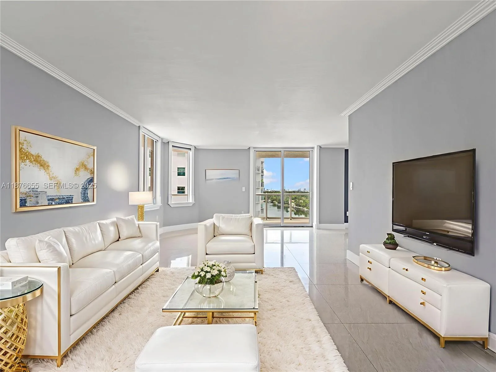 4 bedroom 3 bath for sale at 5900 Collins Av, Miami Beach FL 33140