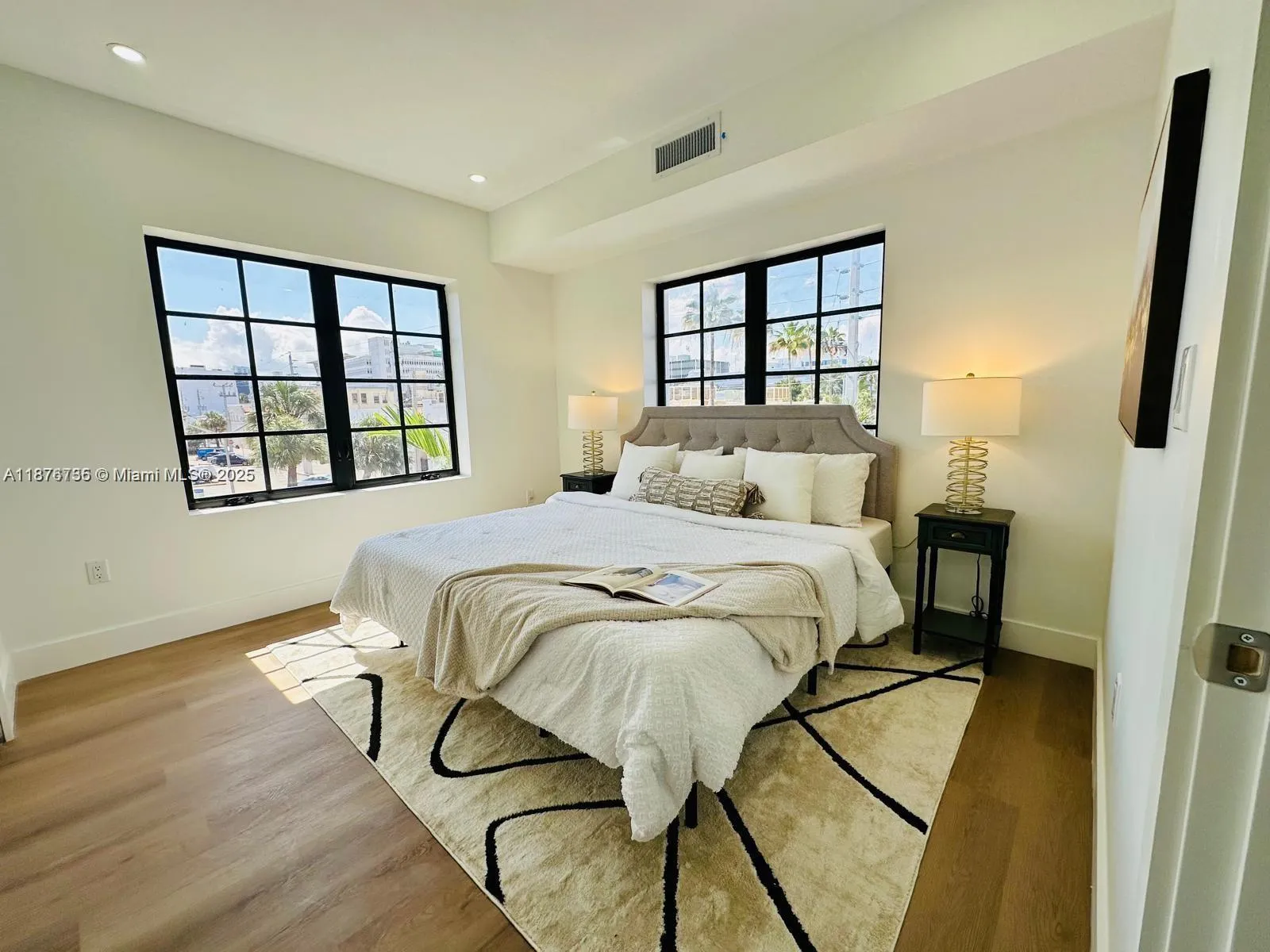 1 bedroom 1 bath for sale at 1619 Jefferson Ave # 203, Miami Beach FL 33139