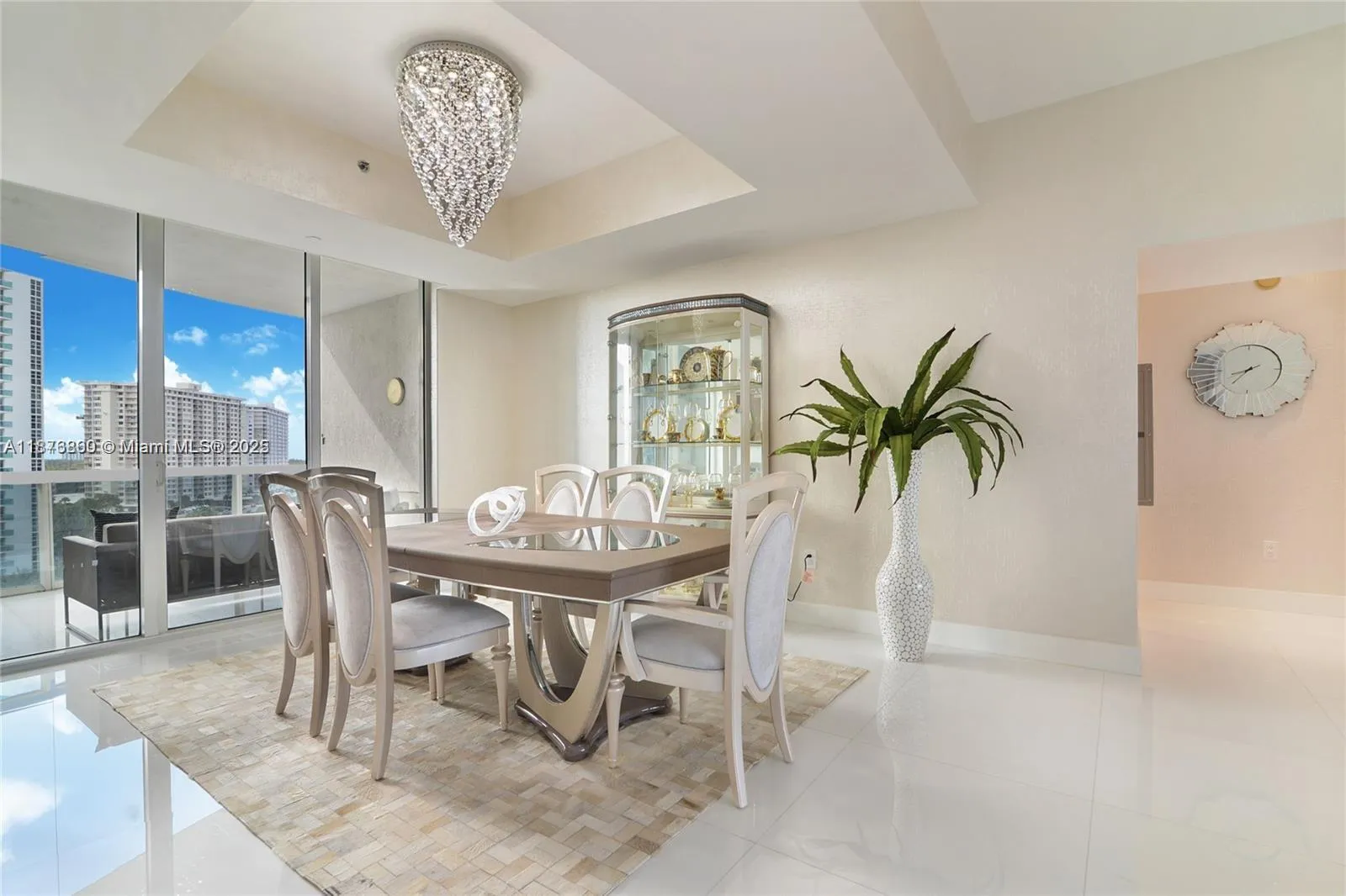 15811 Collins Ave # 704, Sunny Isles Beach FL 33160
