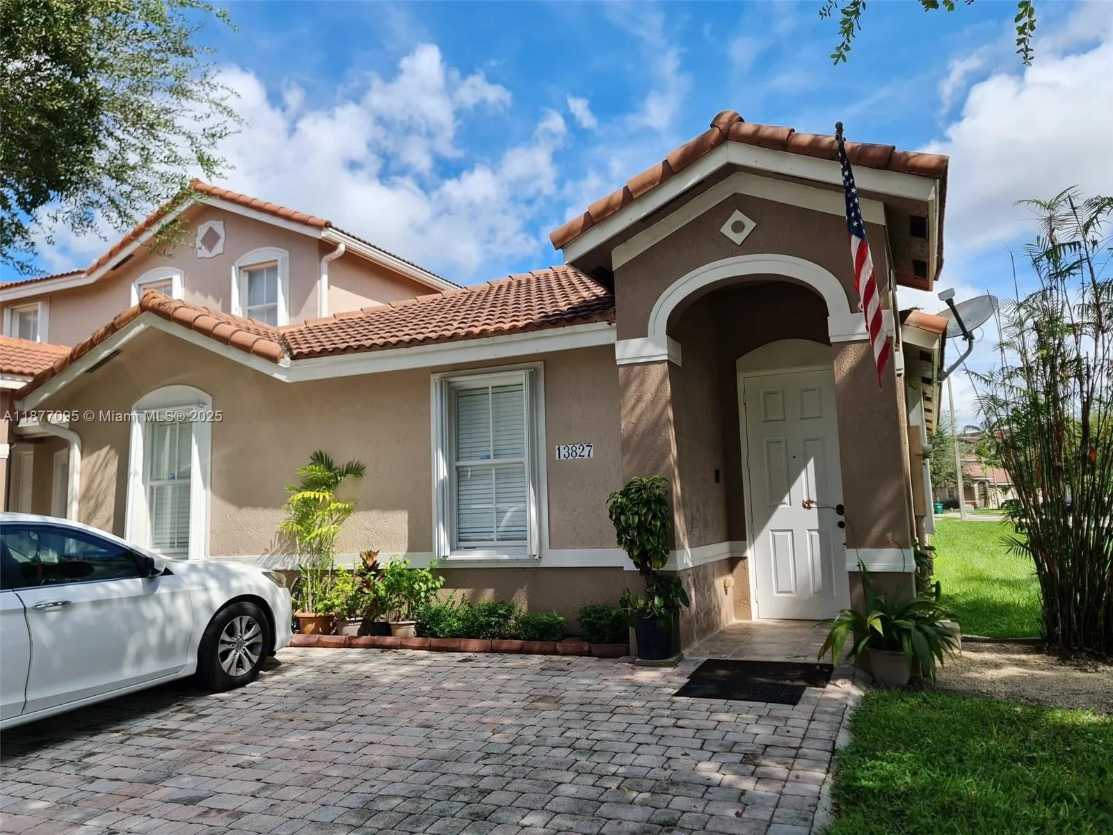 3 bedroom 2 bath for sale at 13827 SW 274th Ter, Homestead FL 33032