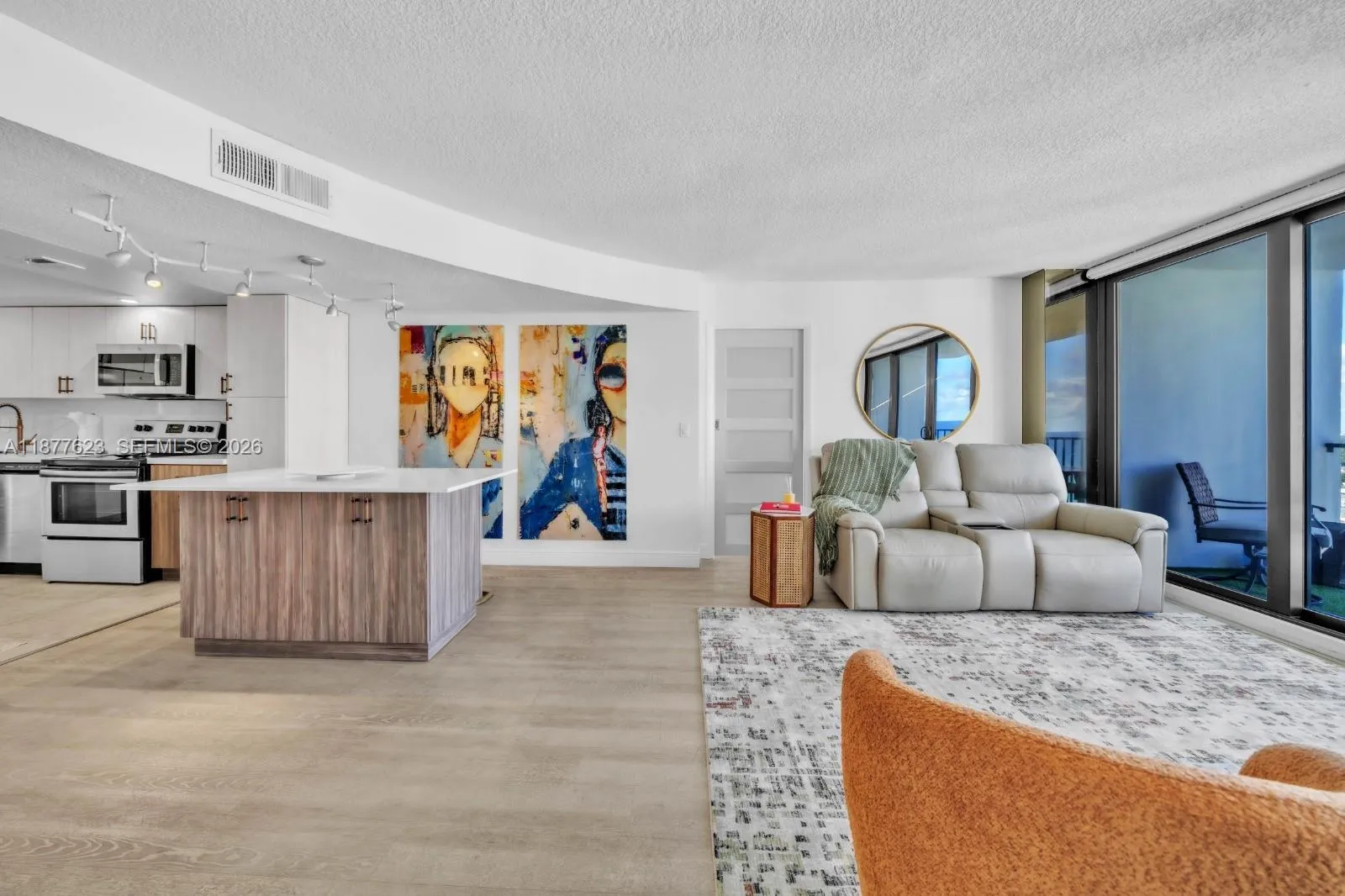 2401 S Ocean Dr # 2504, Hollywood FL 33019