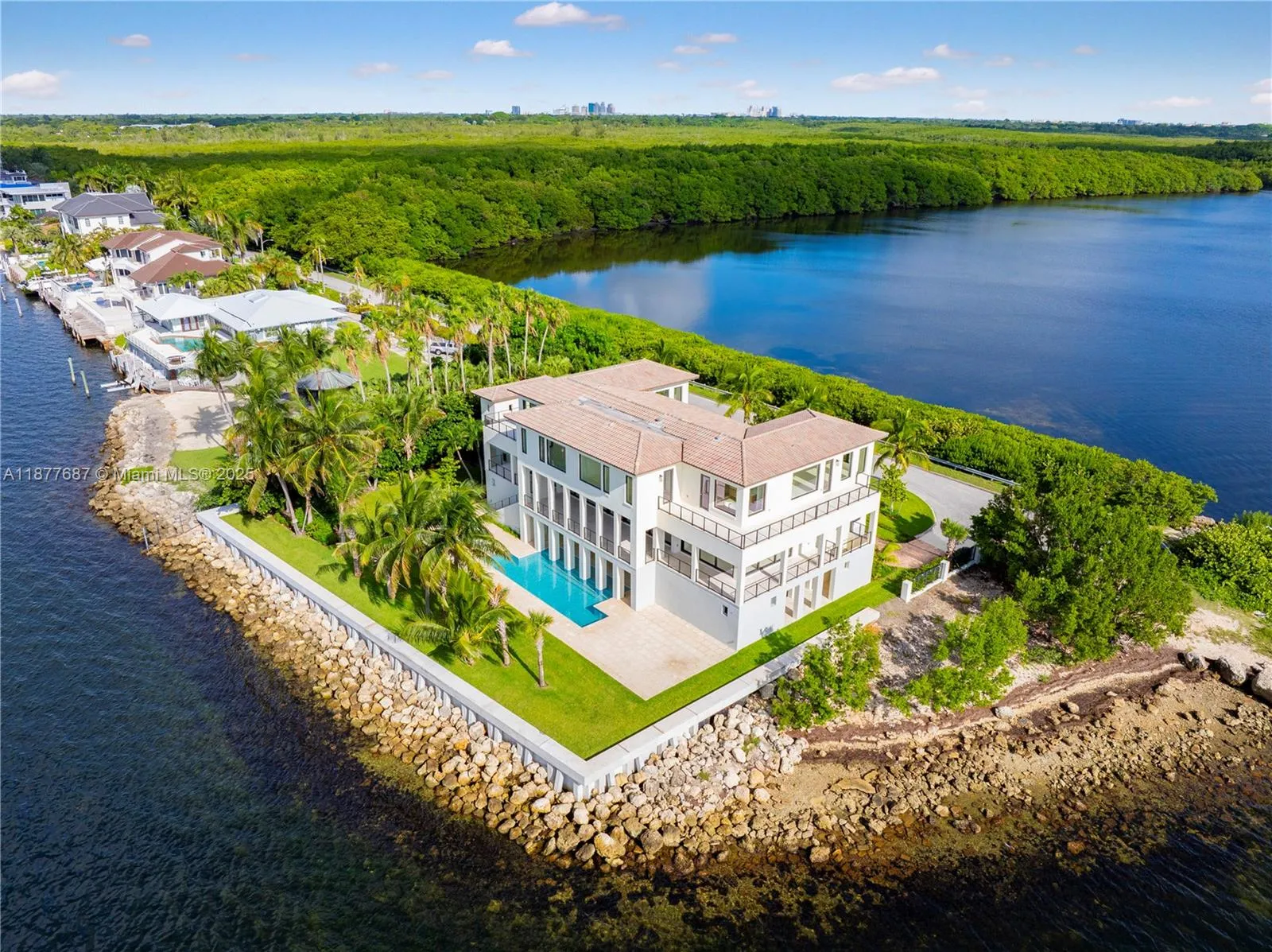 7 bedroom 4 bath for sale at 650 Lugo Ave, Coral Gables FL 33156