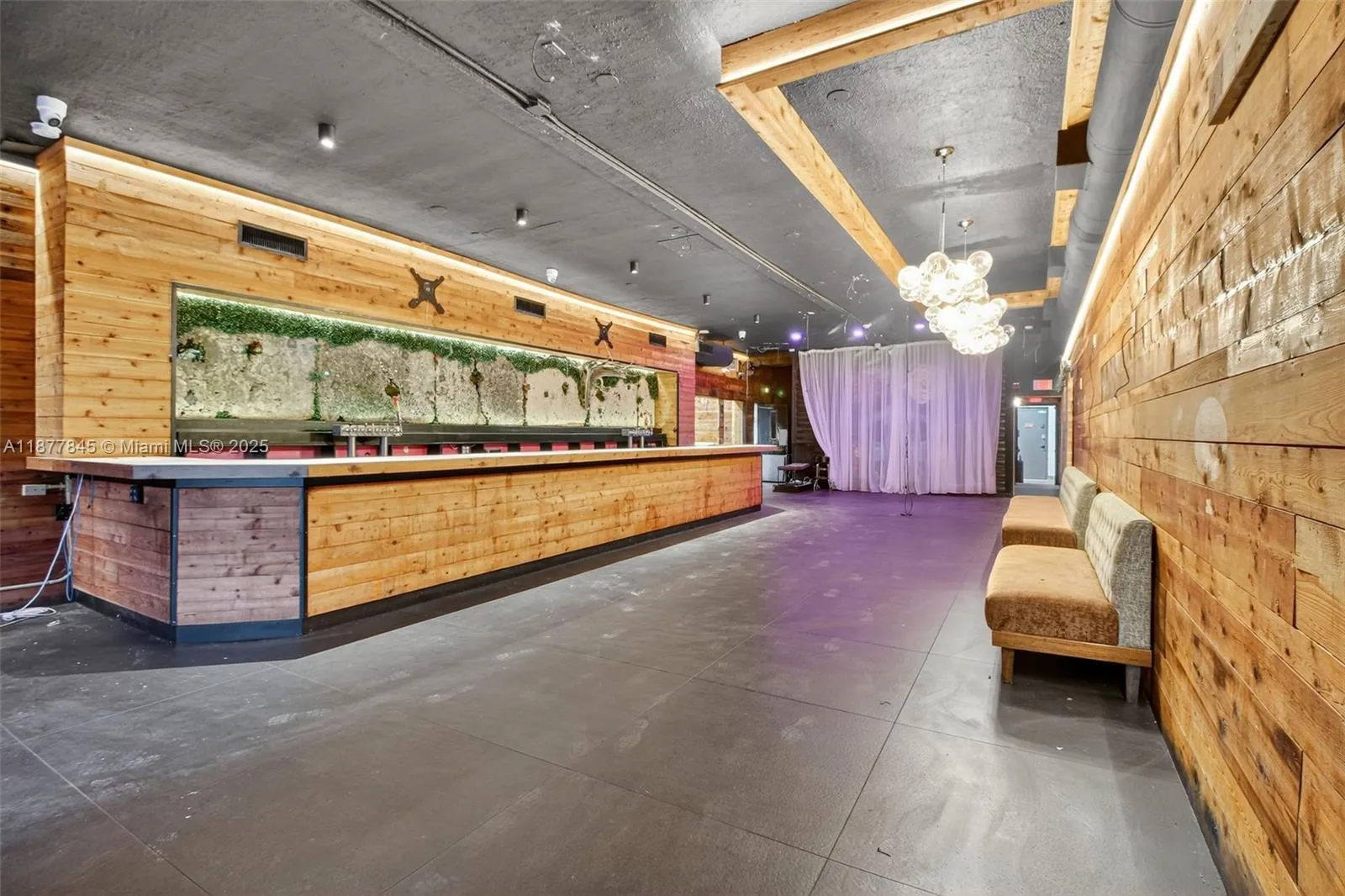 1216 Washington AVE, Miami Beach FL 33139