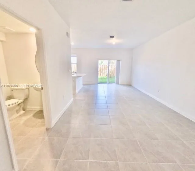 12517 NW 23rd Pl, Miami FL 33167