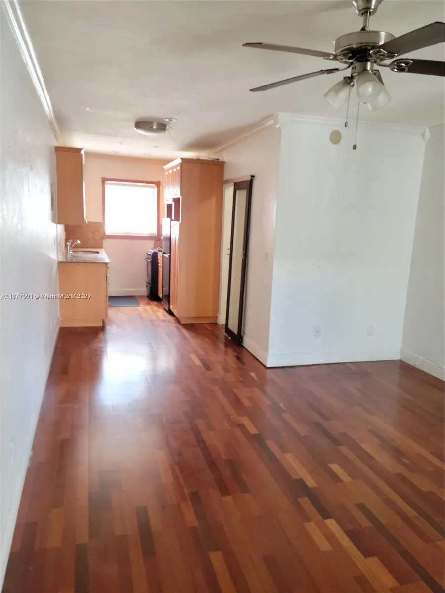 7315 Byron Ave # 17, Miami Beach FL 33141