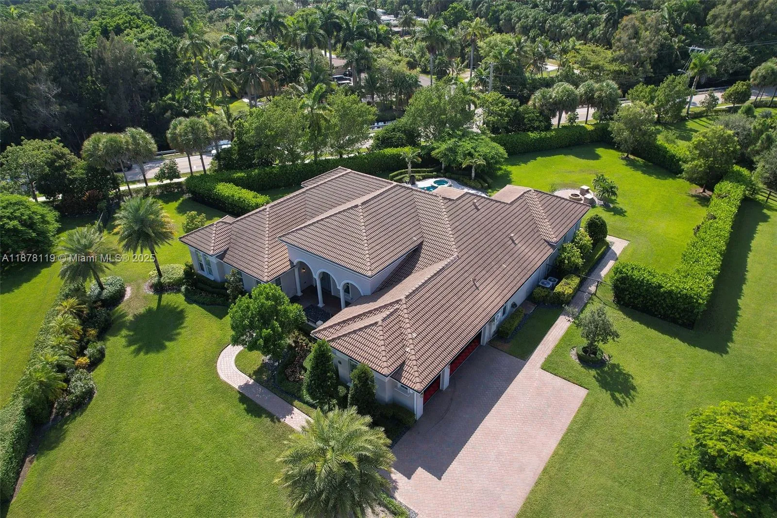 4 bedroom 3 bath for sale at 5795 N Sterling Ranch Dr, Davie FL 33314