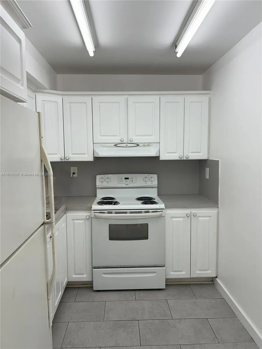 11780 SW 18th St # 2, Miami FL 33175