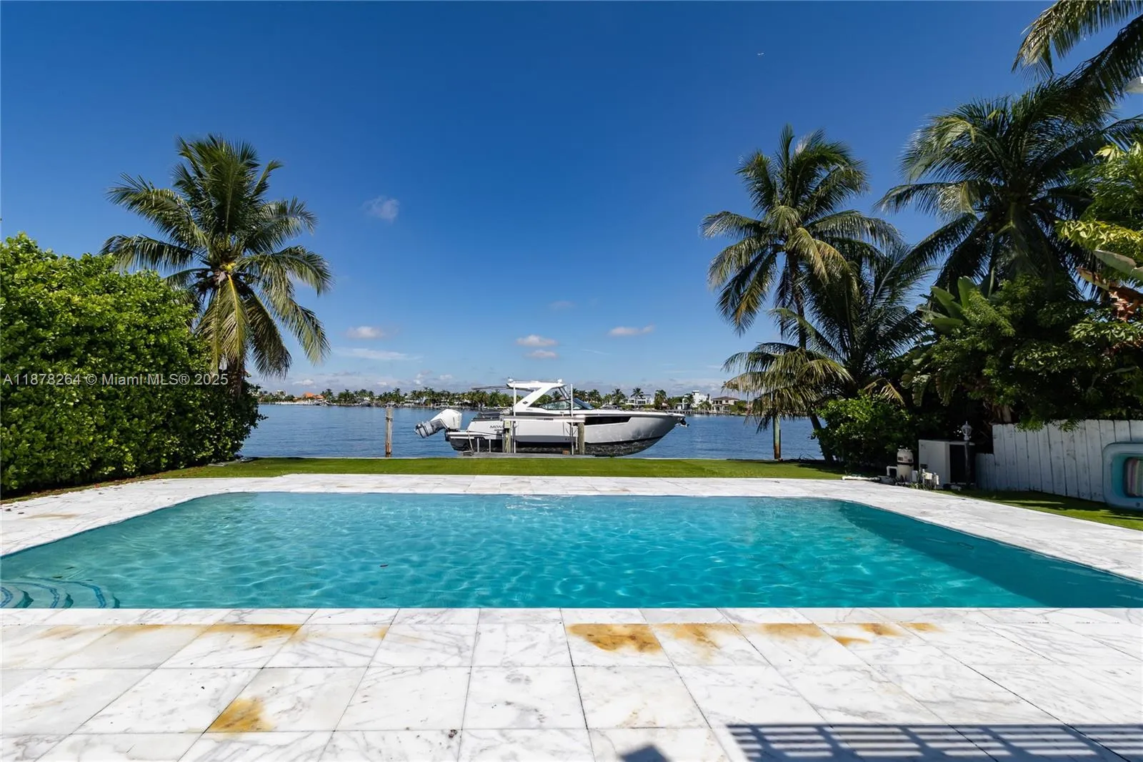 1215 N Biscayne Point Rd, Miami Beach FL 33141