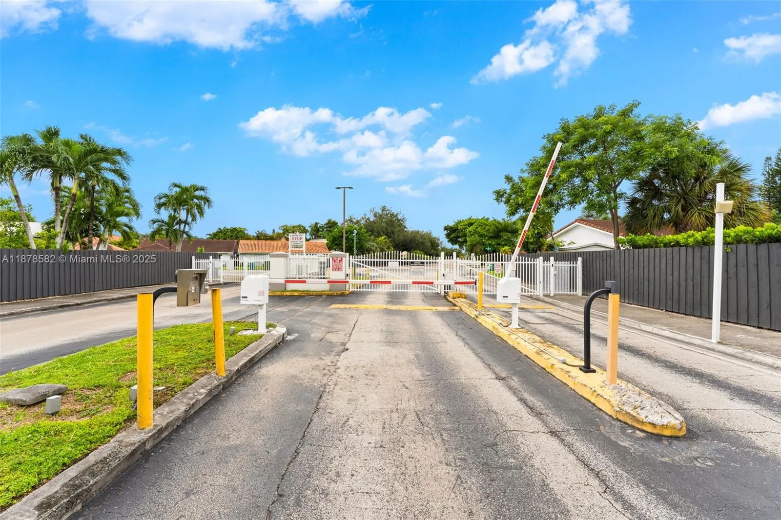 7480 SW 114th Pl, Miami FL 33173