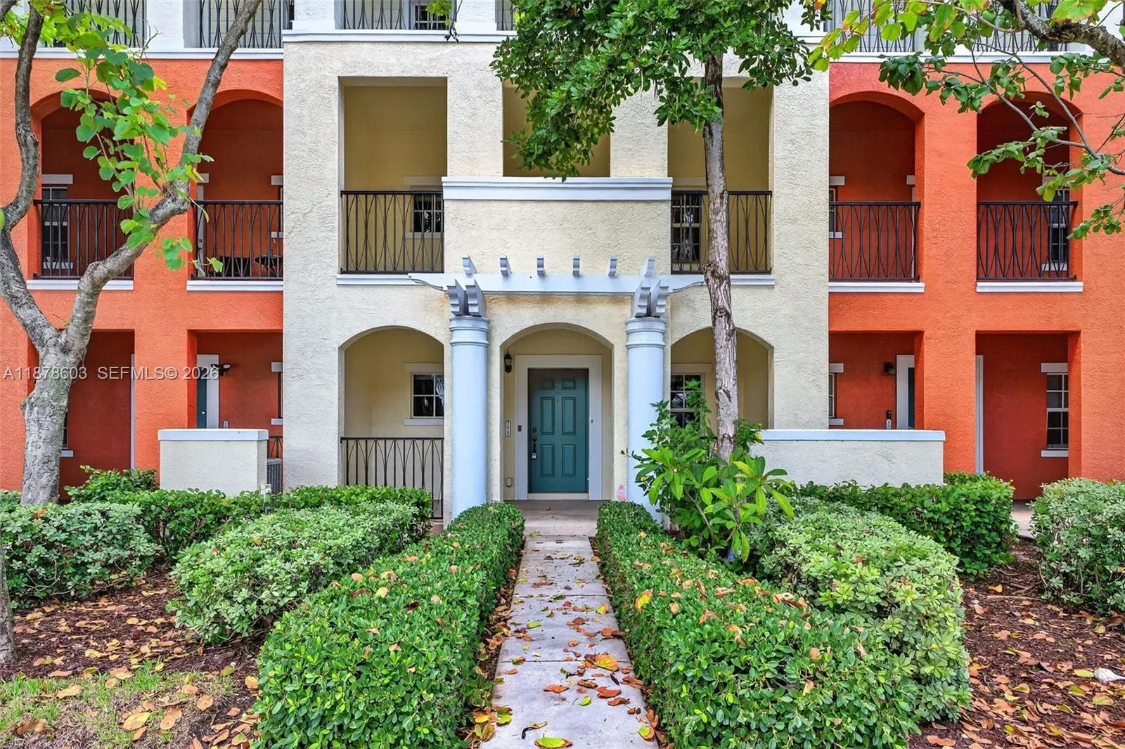 3 bedroom 2 bath for sale at 704 SW 1st Ave, Pompano Beach FL 33060