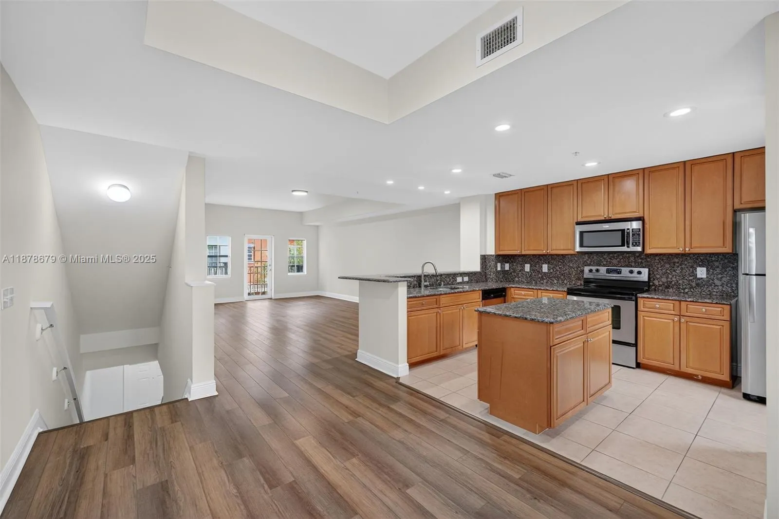 3 bedroom 2 bath for sale at 617 SW 1st Ave, Pompano Beach FL 33060