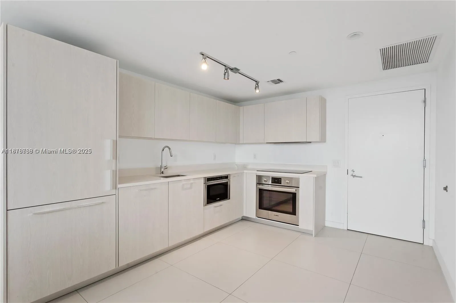 501 NE 31 # 1709, Miami FL 33137