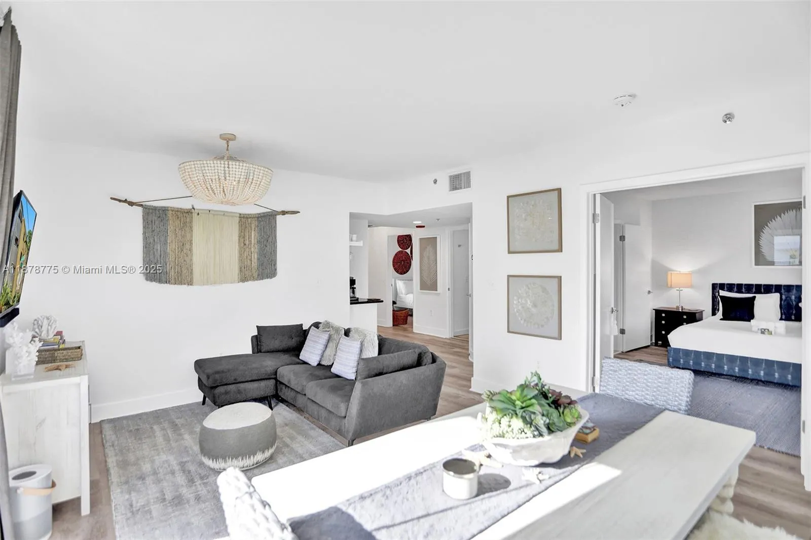 2 bedroom 2 bath for sale at 360 Collins Ave # 401, Miami Beach FL 33139
