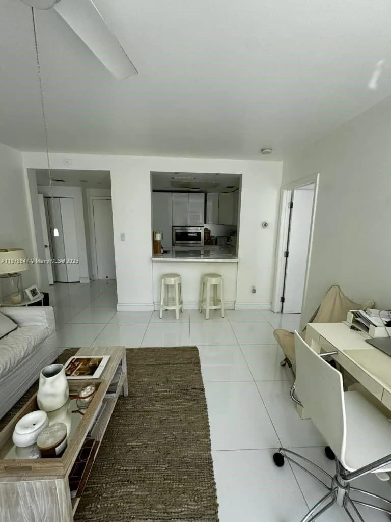 1460 Ocean Dr # 303, Miami Beach FL 33139