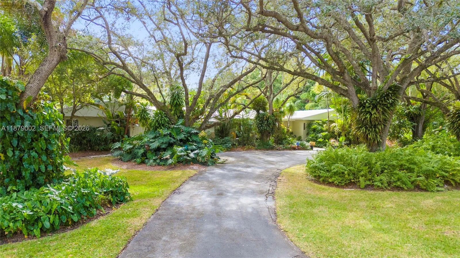 PINECREST, Pinecrest FL 33156
