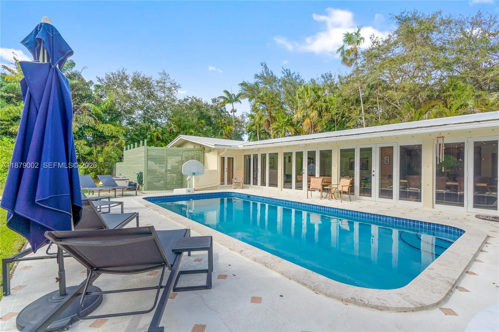 PINECREST, Pinecrest FL 33156
