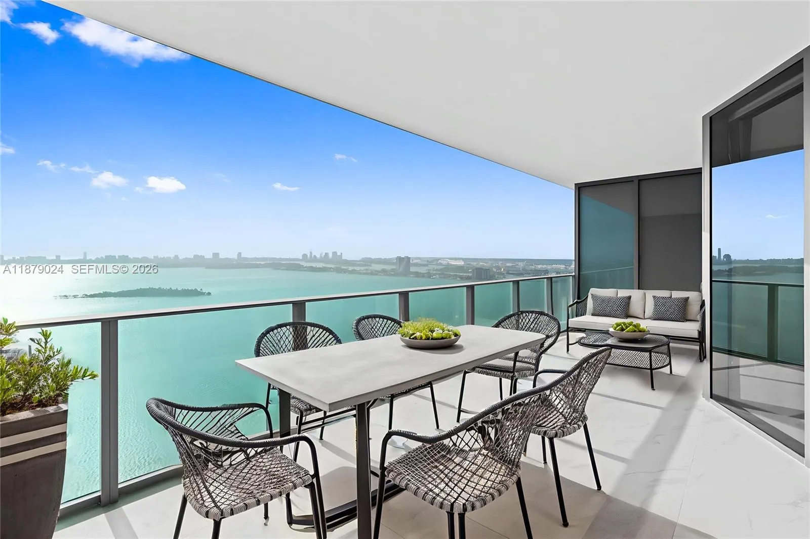 700 NE 24th ST # 2402, Miami FL 33137