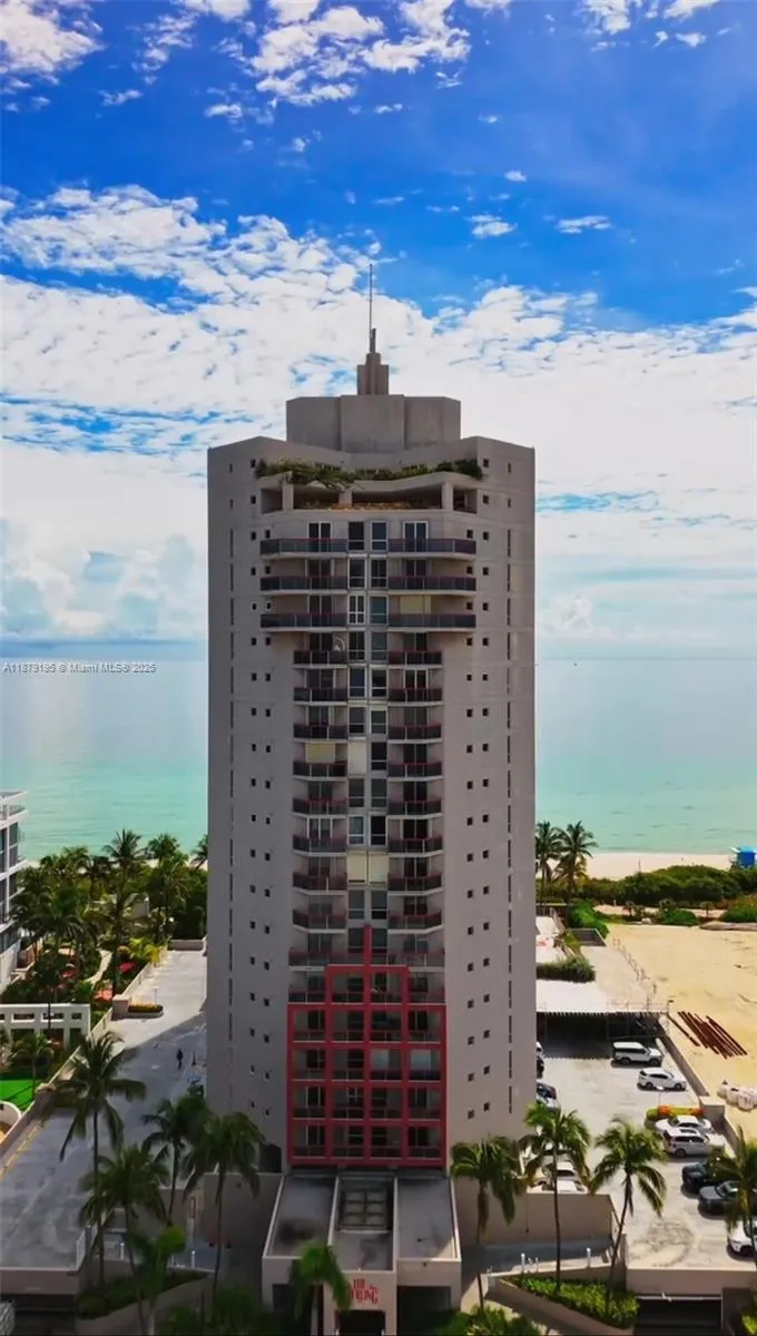 6767 Collins Ave # 401, Miami Beach FL 33141