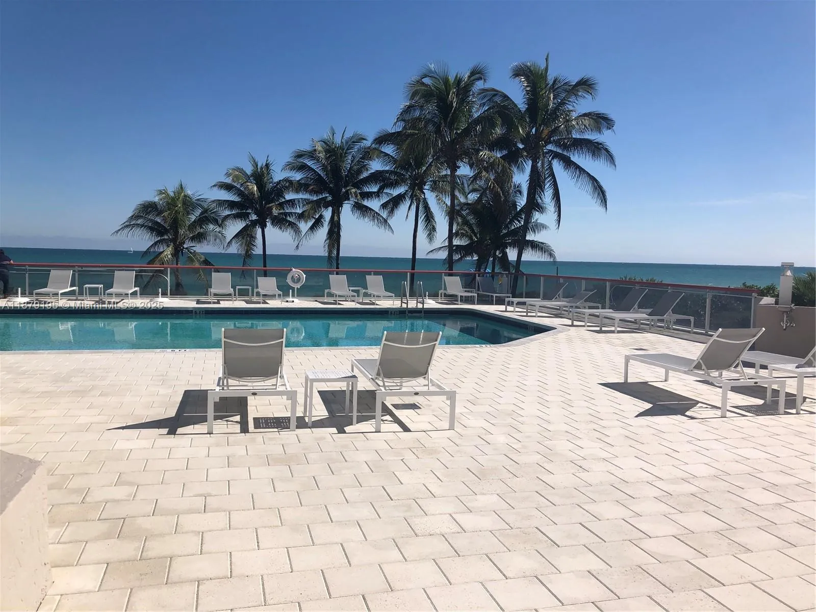 6767 Collins Ave # 401, Miami Beach FL 33141
