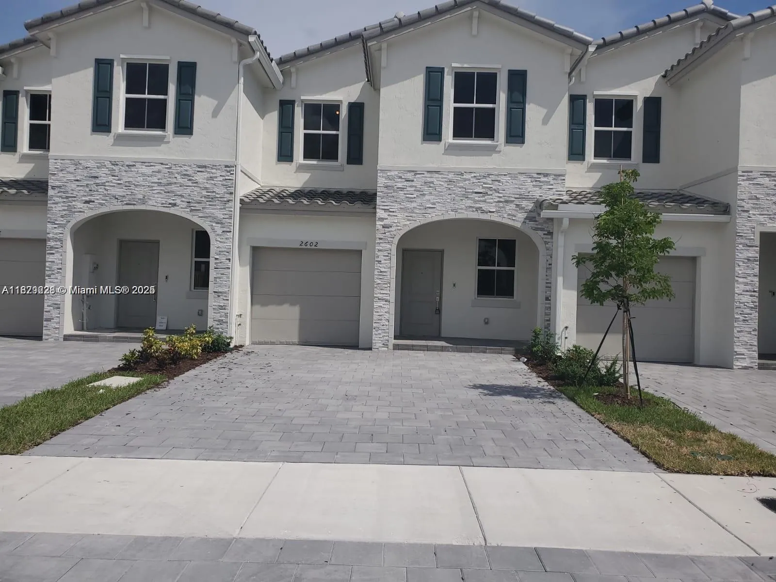 3 bedroom 2 bath for sale at 2602 SE 11th St # 2602, Homestead FL 33035