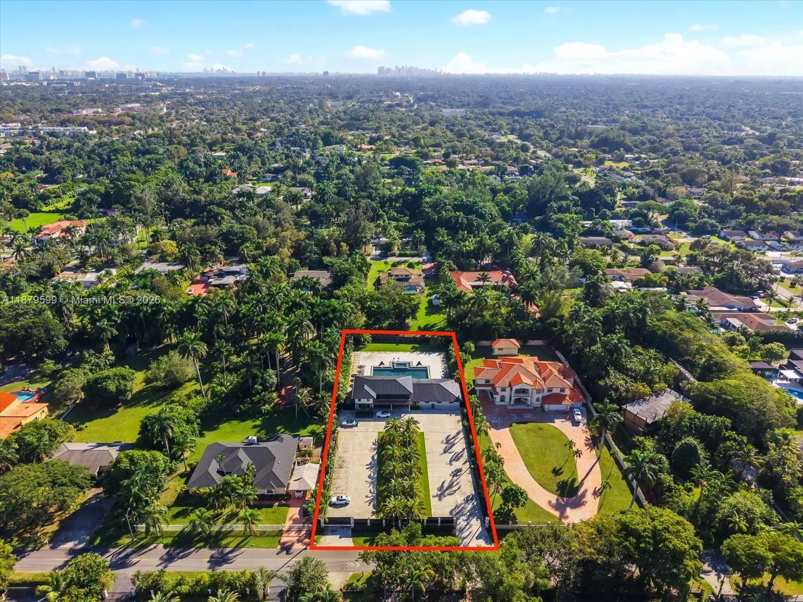 280 NE 156th St, Miami FL 33162