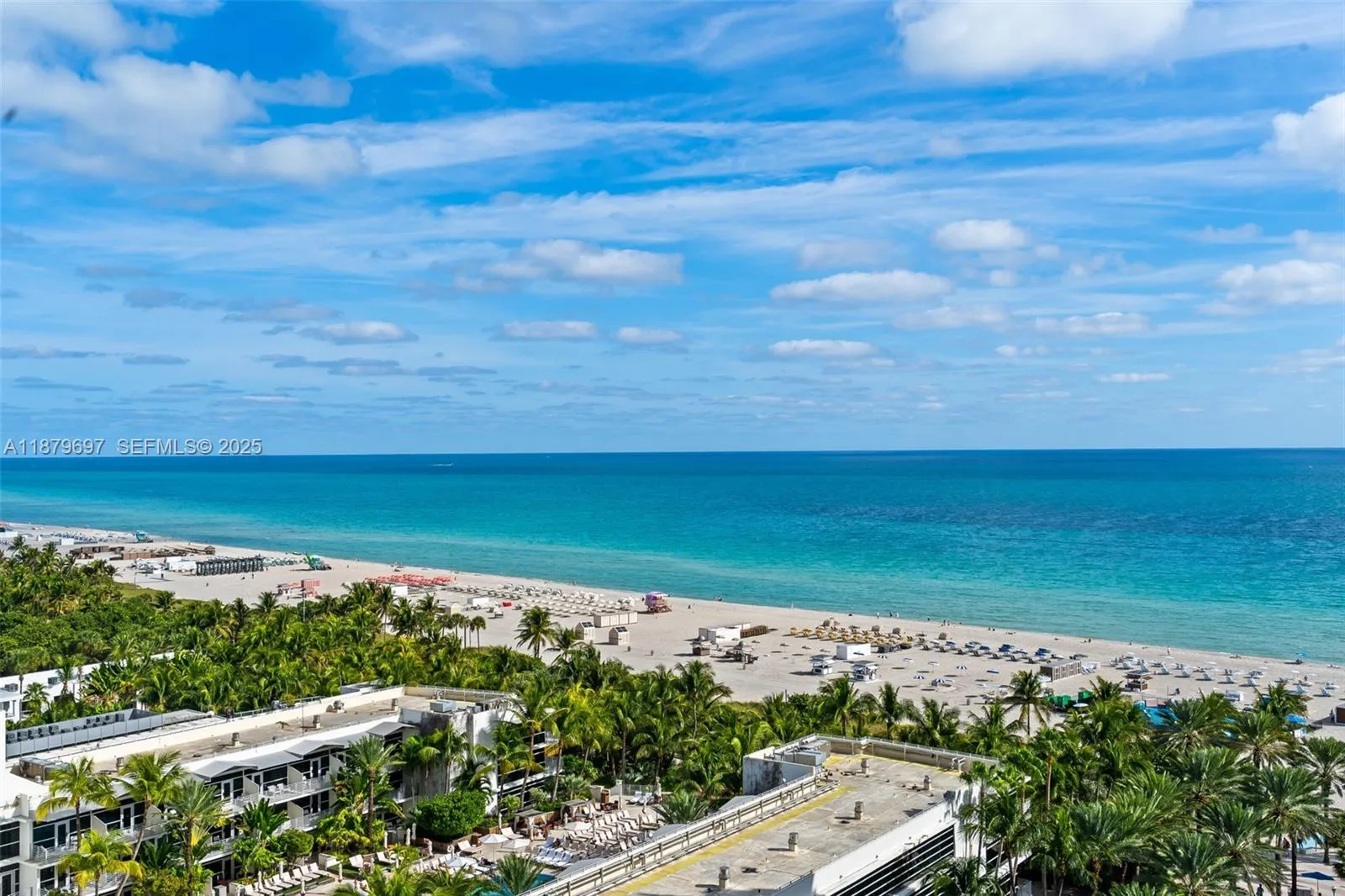 3 bedroom 2 bath for sale at 100 Lincoln Rd, Miami Beach FL 33139