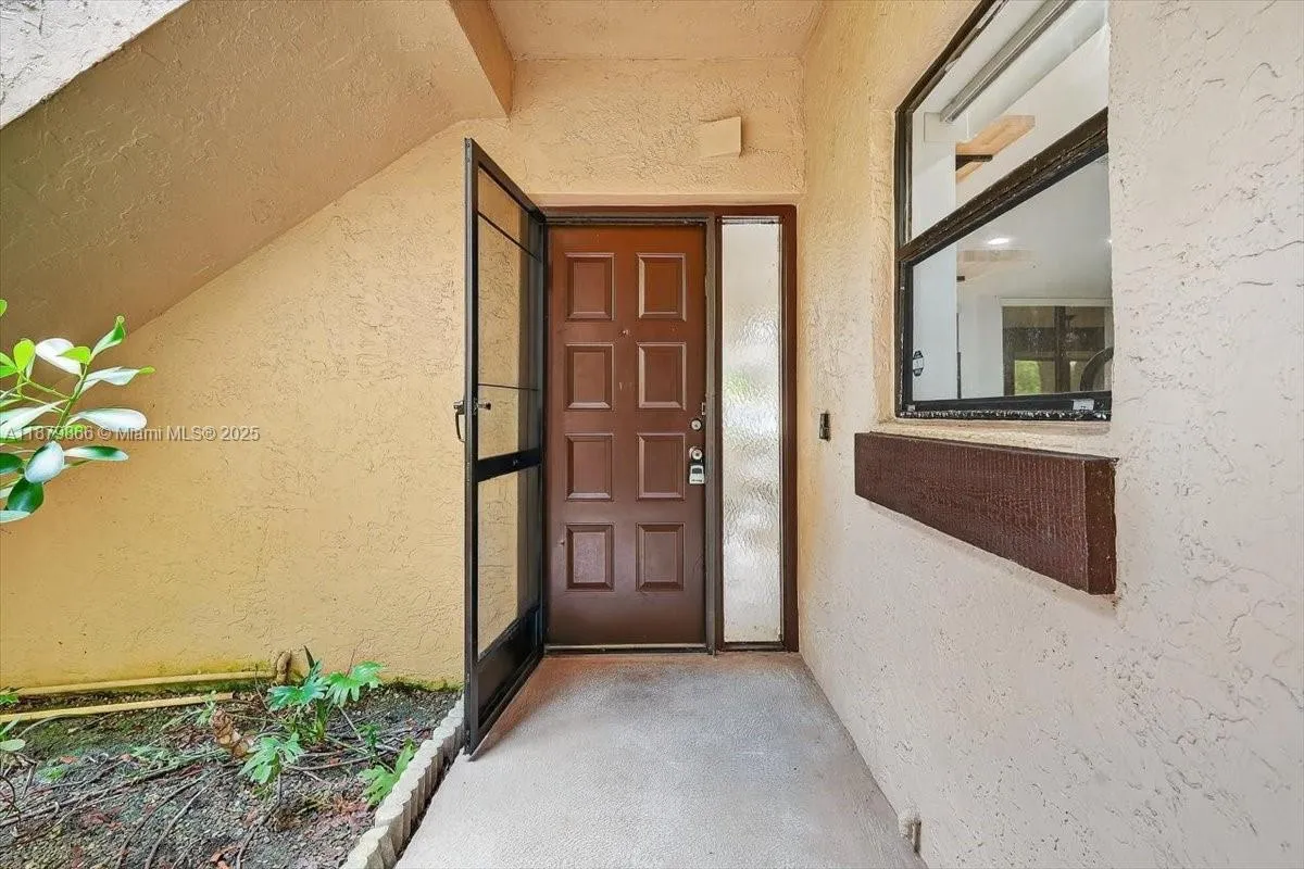 2652 N Carambola Cir # 1738, Coconut Creek FL 33066