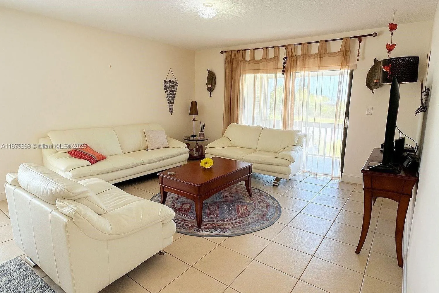 3 bedroom 2 bath for sale at 13781 SW 66th St # 221B, Miami FL 33183