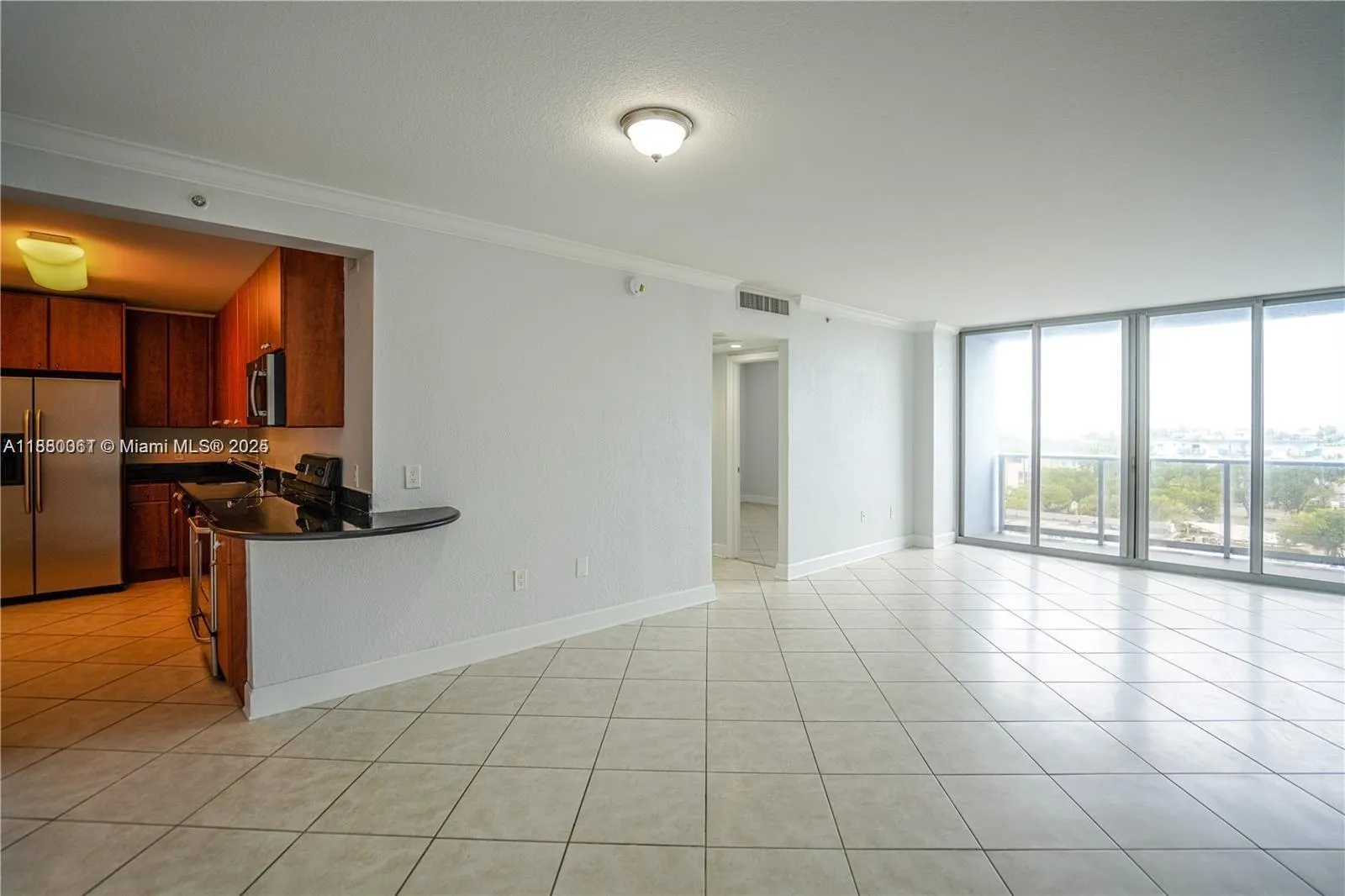 401 69th St # 609, Miami Beach FL 33141