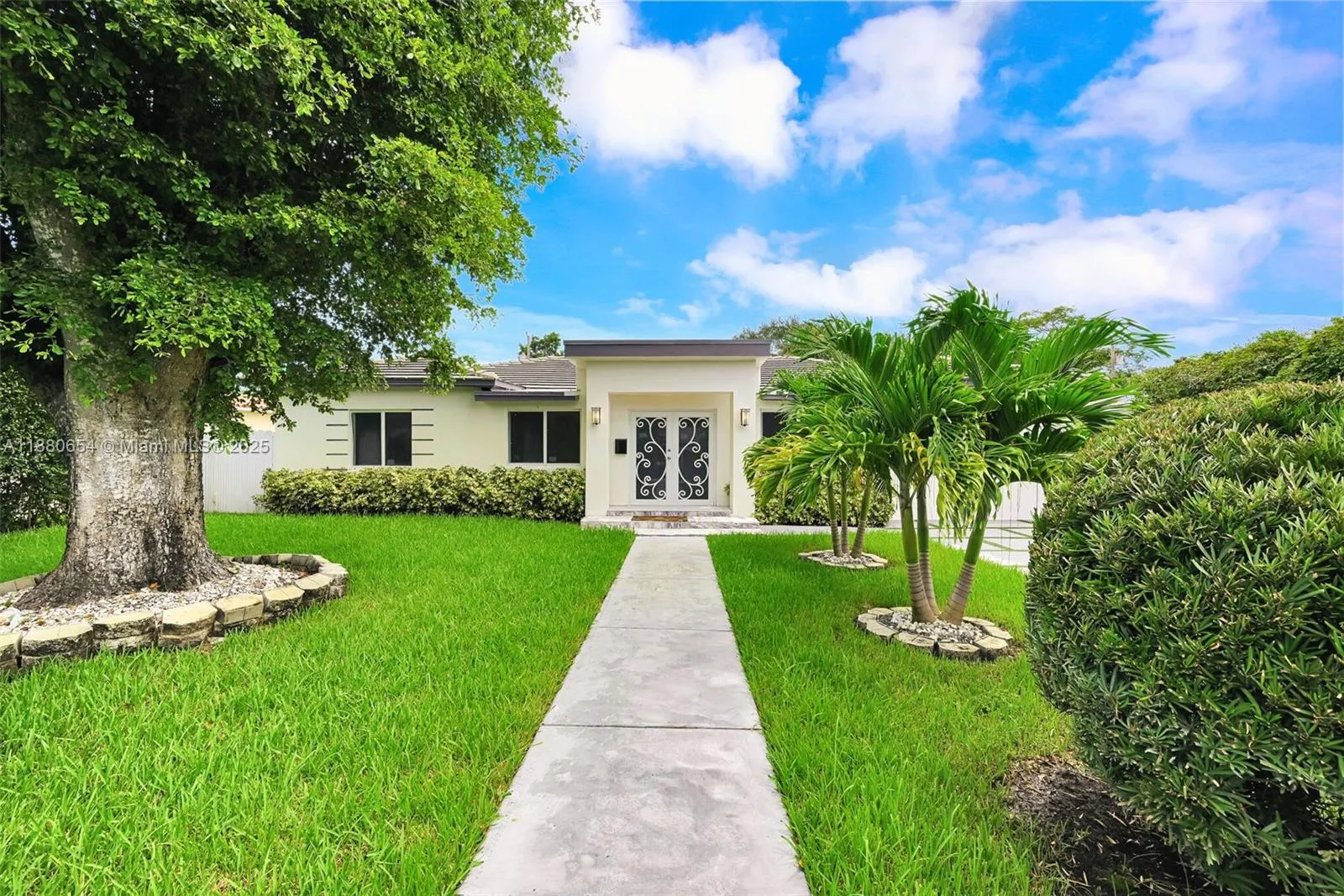 11011 NE 9th Ct, Biscayne Park FL 33161